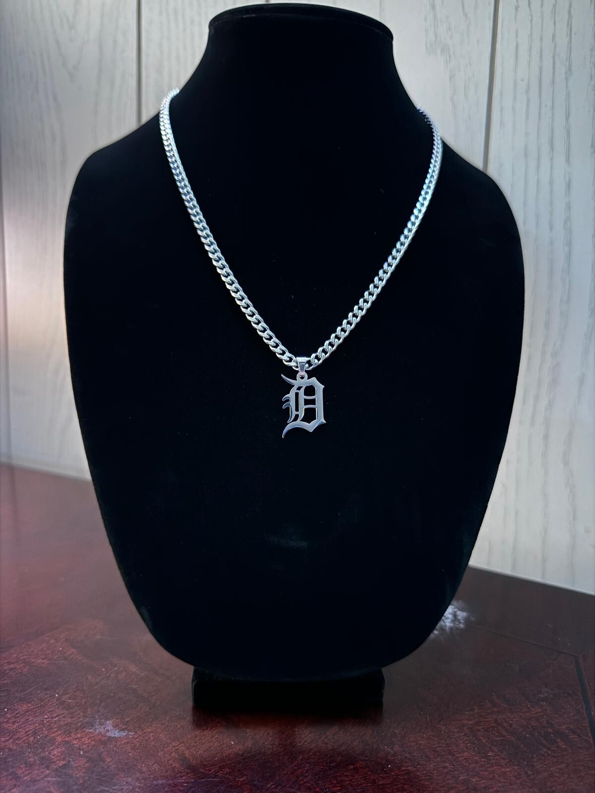 Detroit Tigers Necklace - 5mm Cuban - 22" Silver Chain - MLB - Baseball
