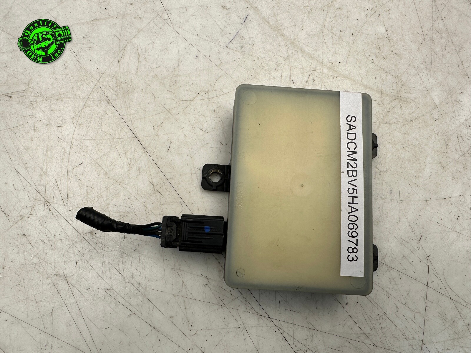 2016-2020 JAGUAR XE XF F-PACE REAR LEFT / RIGHT BLIND SPOT SENSOR CONTROL MODULE