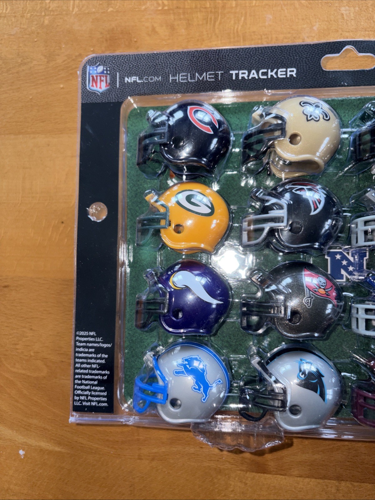 Riddell NFL Helmet Tracker Set w/ 32 Mini Helmets & Display Boards Multicolor