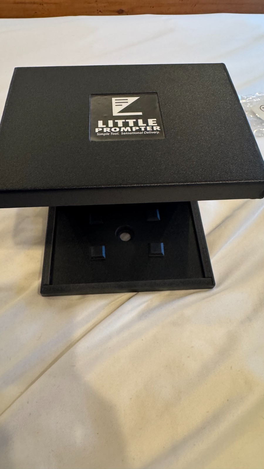 Little Prompter LIP 100 Small Compact iPhone Teleprompter Webcam Laptop