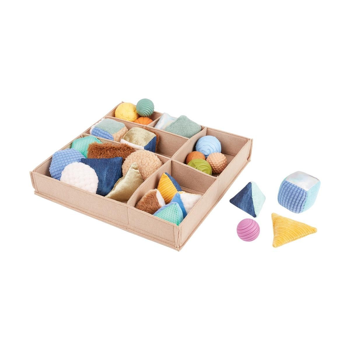 Kaplan Early Learning Texture Time: Toddler Loose Parts STEM Kit
