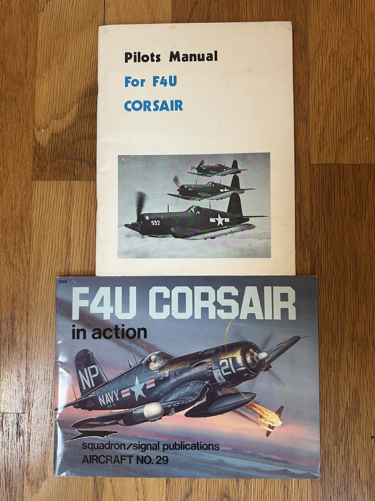 F4U Corsair  Pilots Manual & F4U Corsair Squadron Signal  #29 Aviation Books