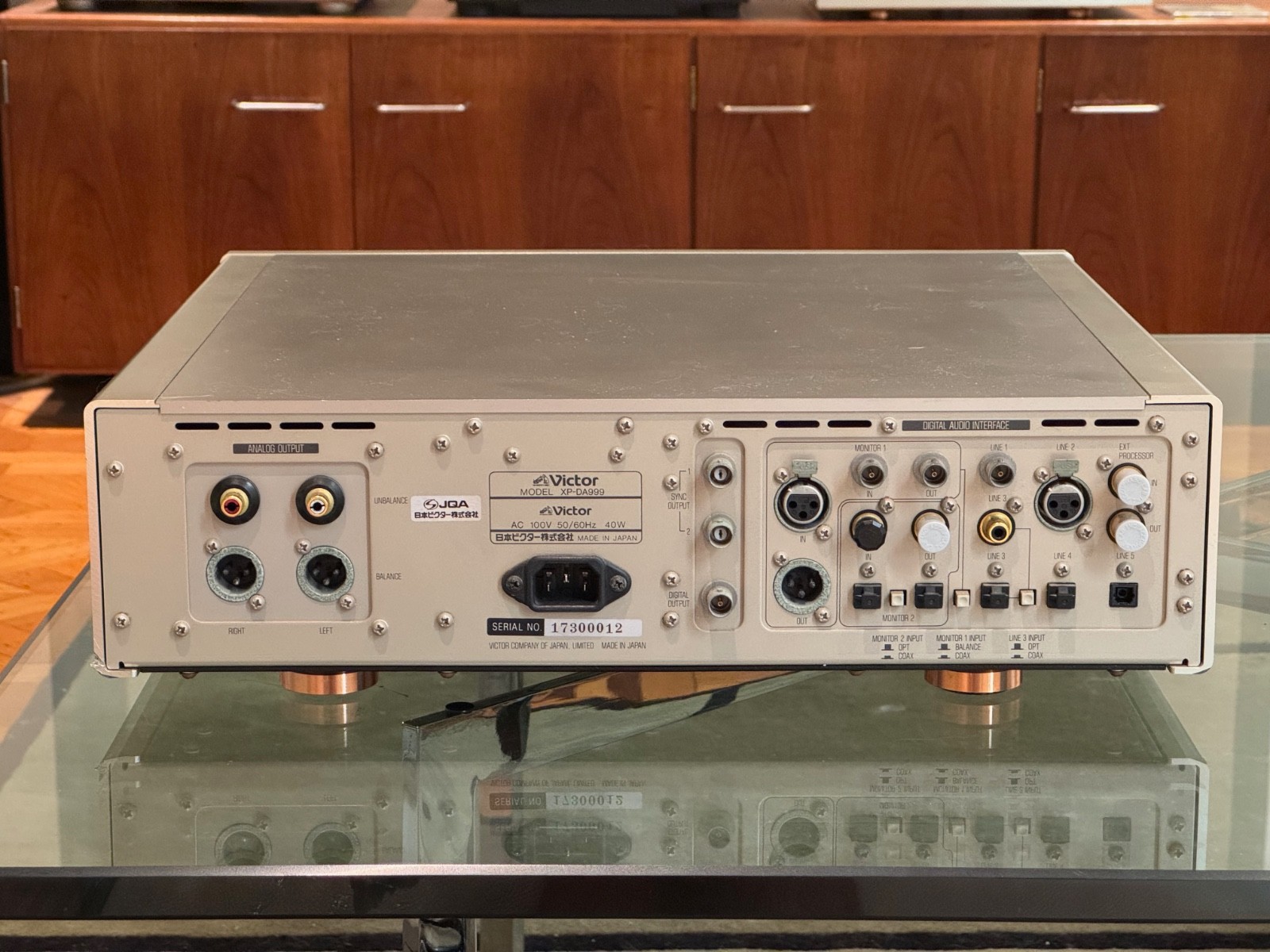 Victor (JVC) XP-DA999 DAC / Digital Center