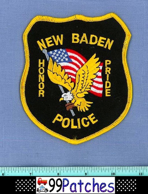 NEW BADEN ILLINOIS Police Shoulder Patch WAVING US FLAG GOLD EAGLE 2E