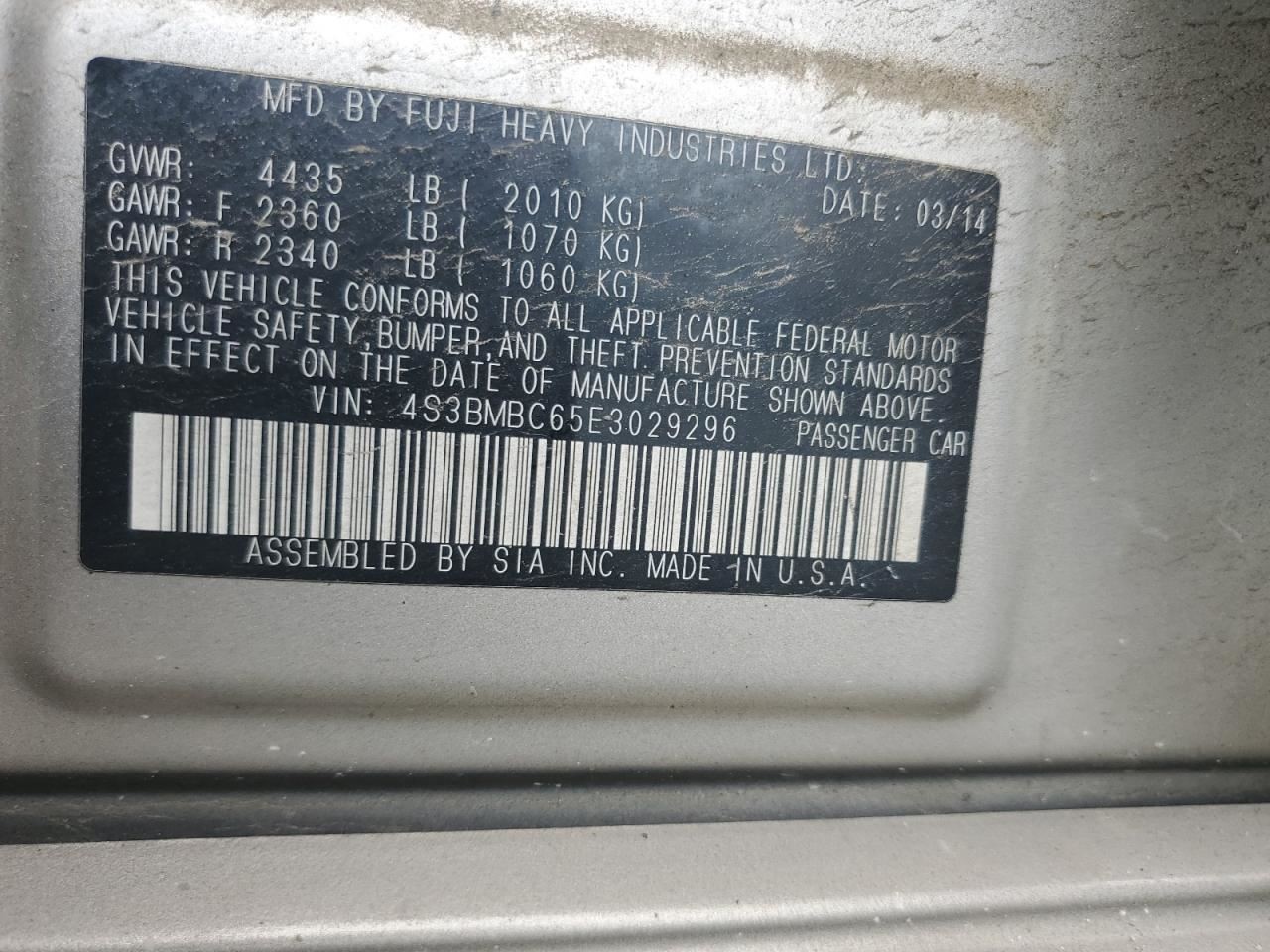 LEGACY 2014 Glove Box 4771552