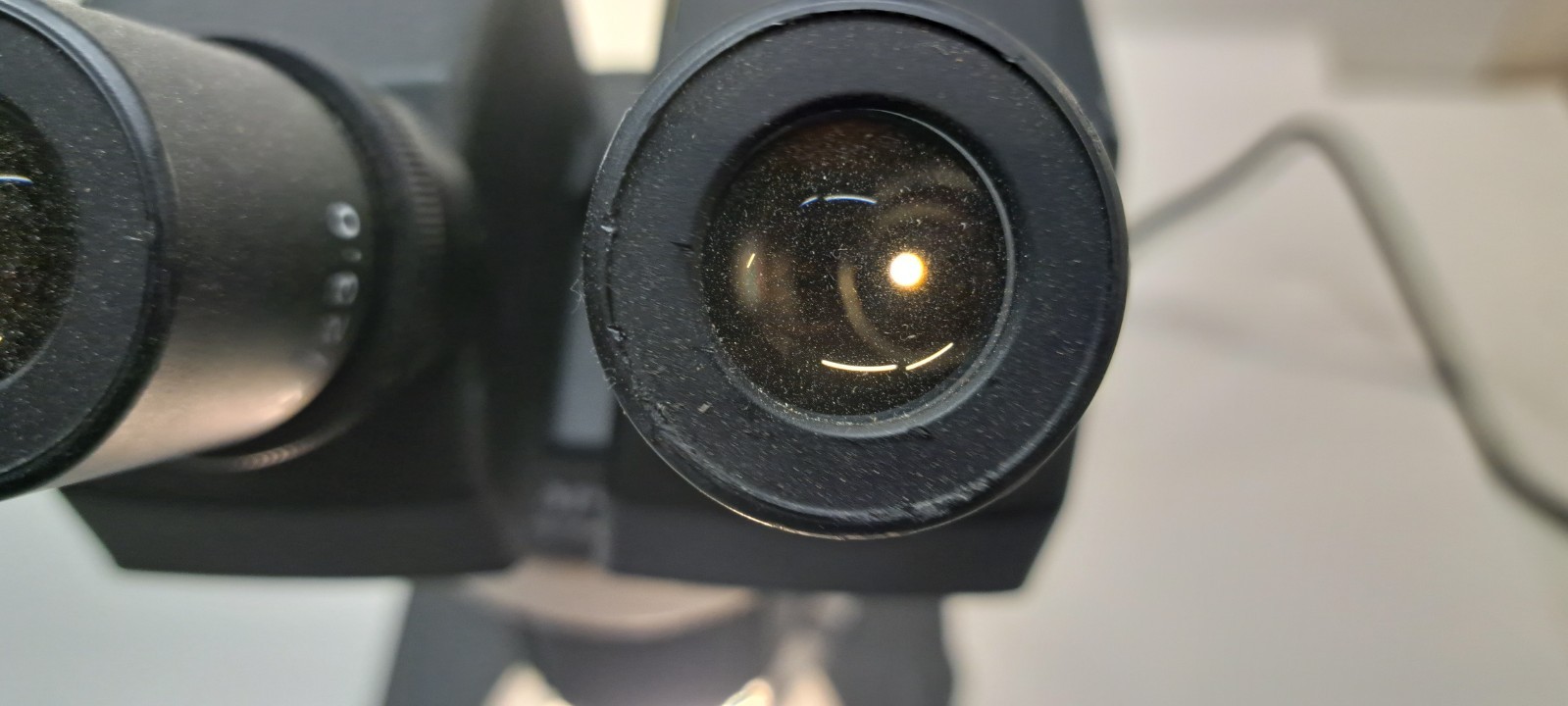 ULTRA LITE SWIFT ILLUMINATION SYSTEM STEREO MICROSCOPE MODEL SM90 (#2)