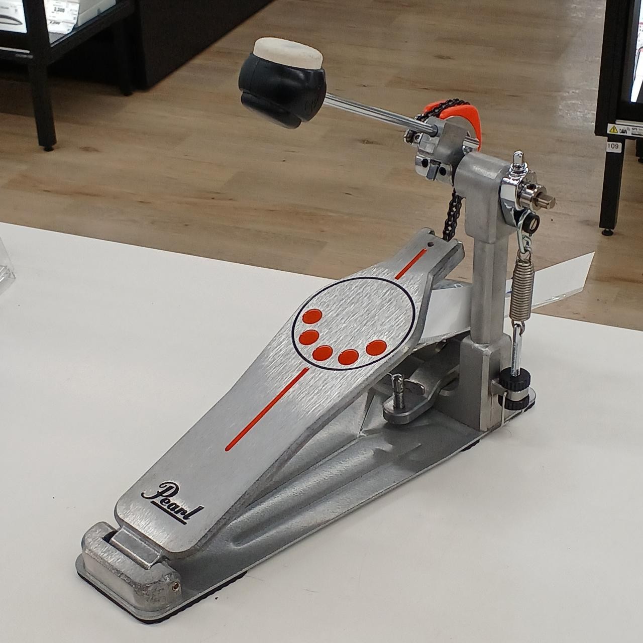 Pearl P-930 Bass Drum Pedal Single Chain Light Feel Drumming Accessory