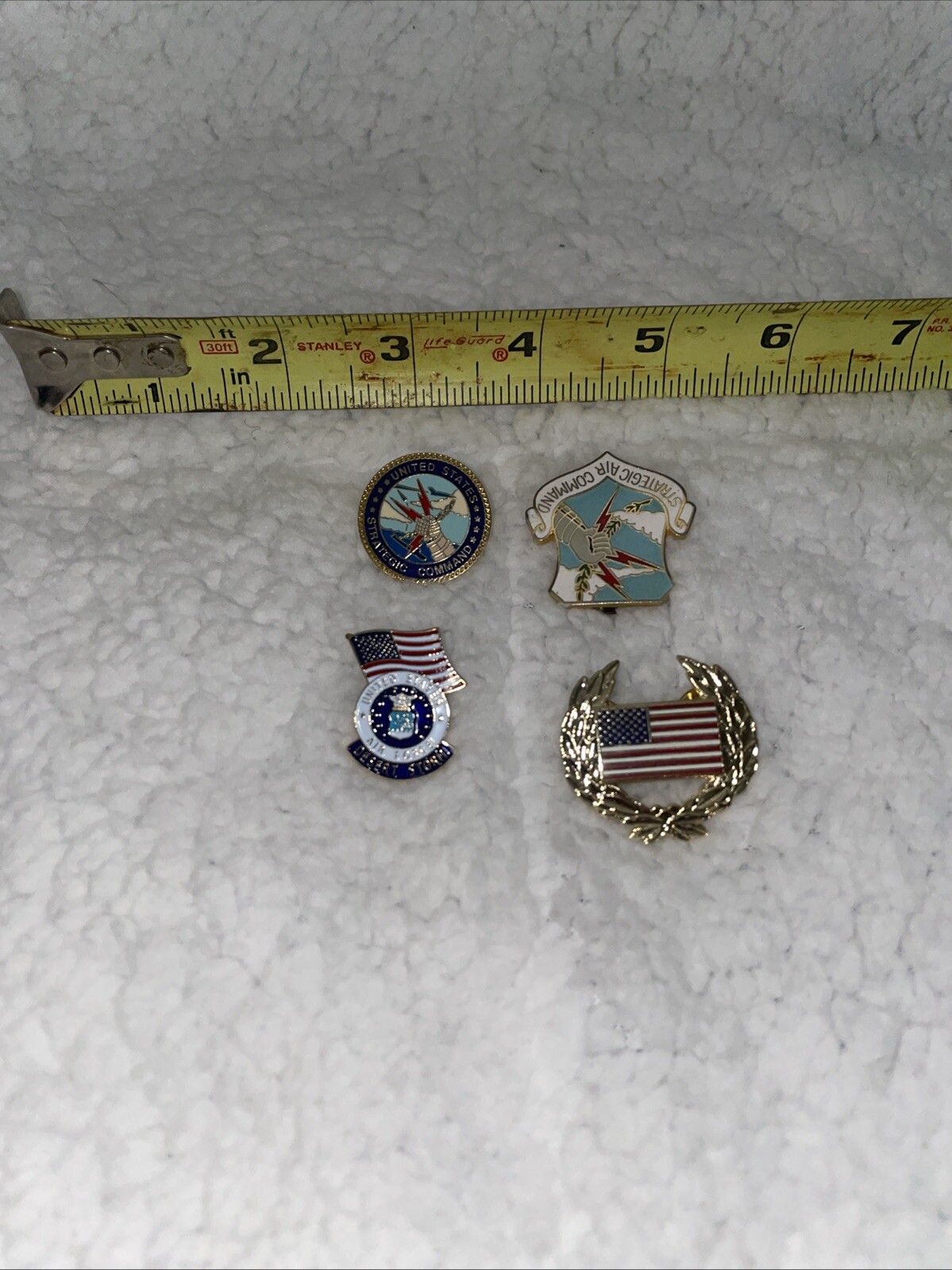 US AIR FORCE STRATEGIC AIR COMMAND BERET-DESERT STORM-U.S. FLAG LAPELS/PINS-LOT
