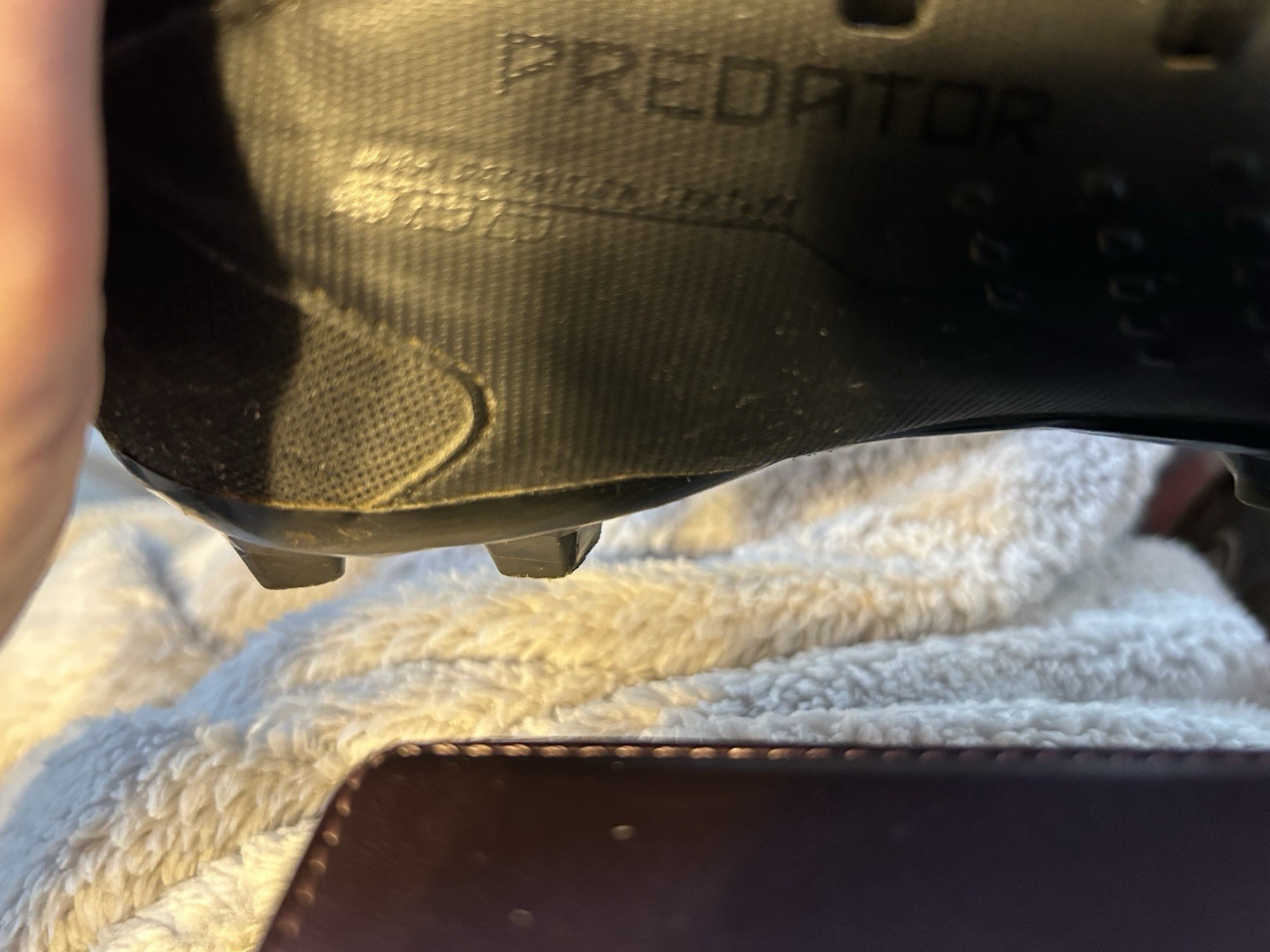 Adidas Predator High Definition Texture Cleats Size 5