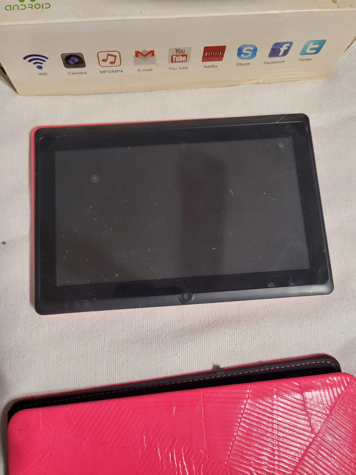 Zeepad 7.0 Android Tablet w/ Box & Case — Pink — Good Condition