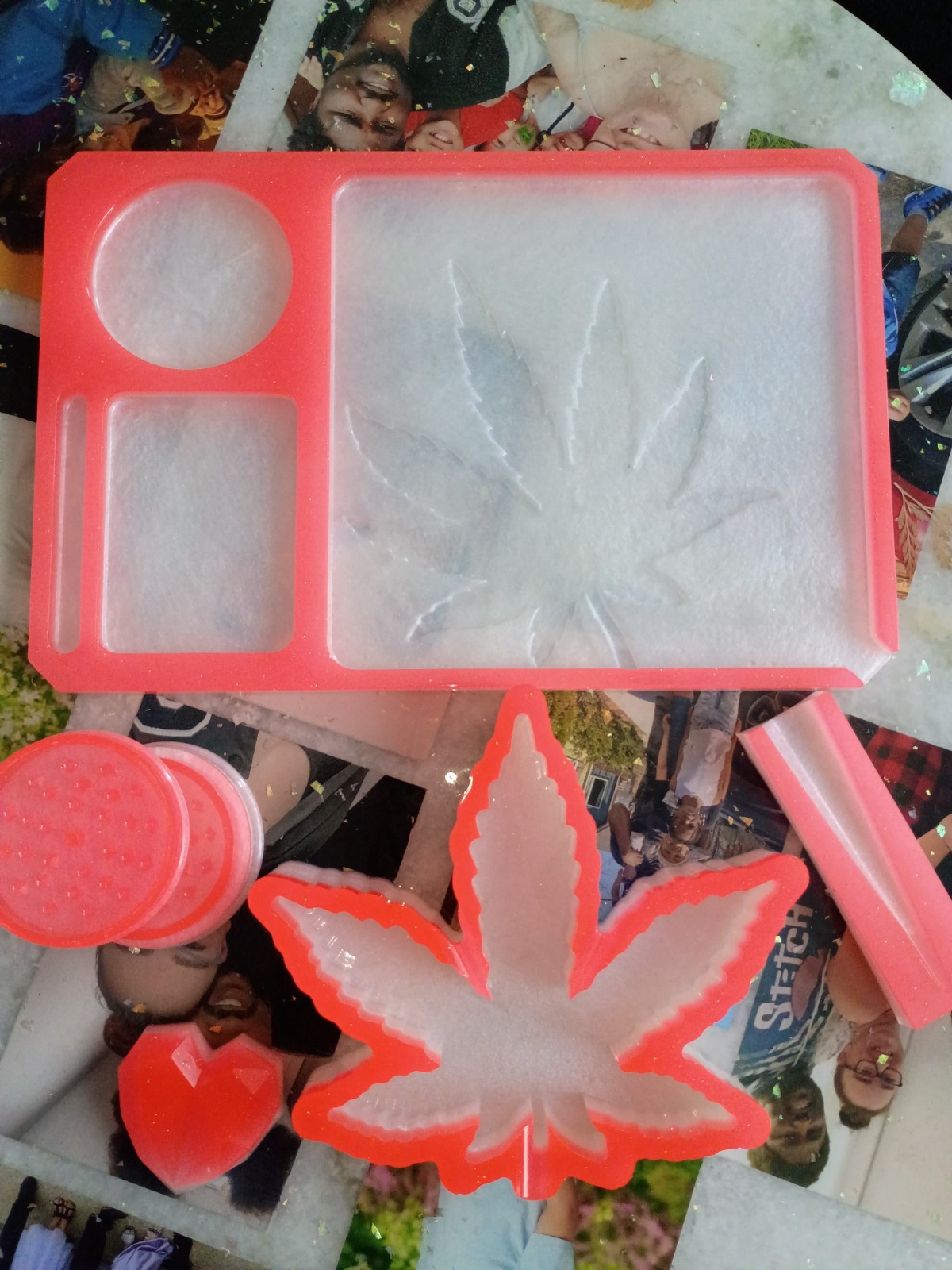 Epoxy Glow In The Dark Rolling Tray & Grinder Set (Coral & Mystic White Set)