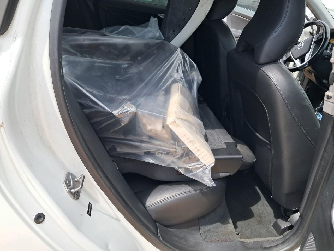 XC60 2016 Glove Box 4778265