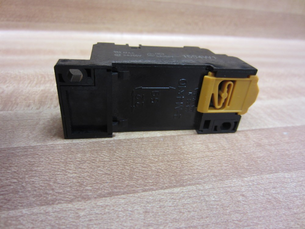 Omron PYF14A-E Relay Socket PYF14AE