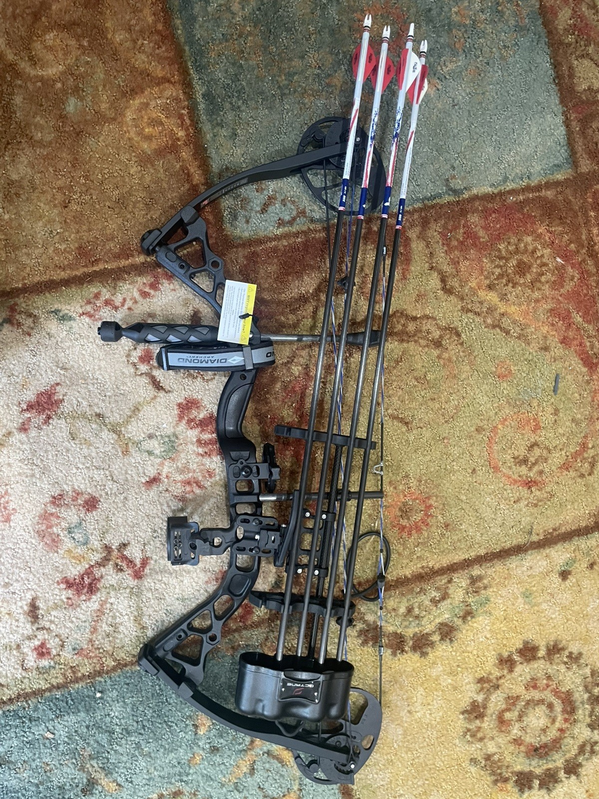 Diamond Archery Infinite Edge Pro RH 70 lb  Blue Compound Bow - B12489