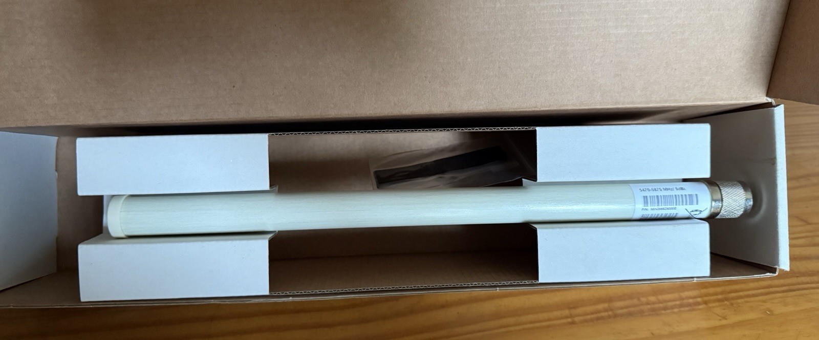 5470-5875 MHz/ 8dBi Antenna New In Box MIN386628000E ACC04-090380 E3.1