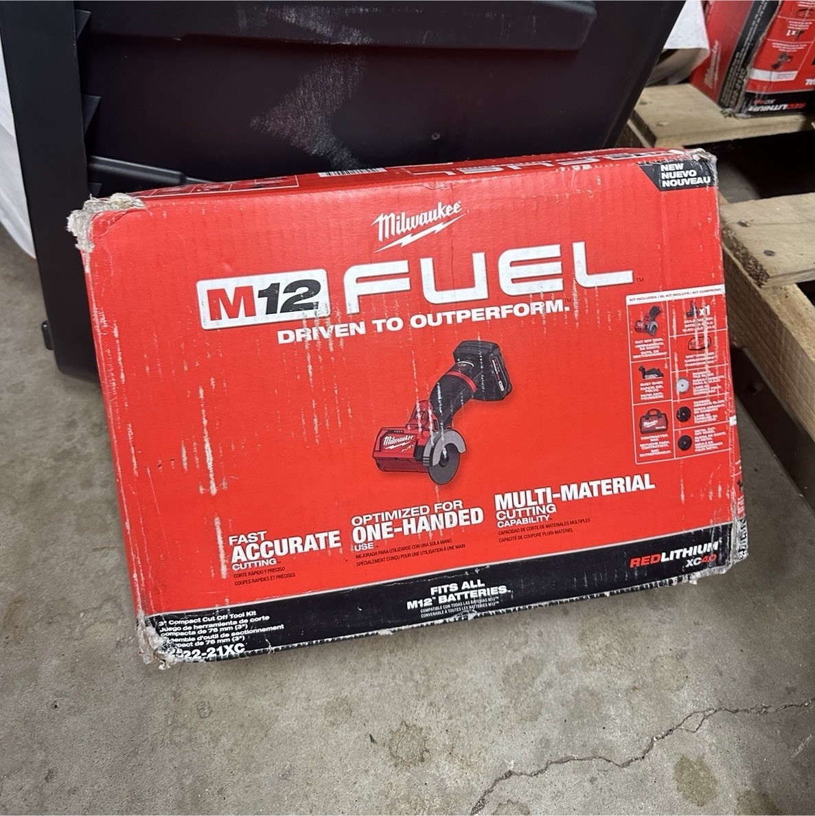 Milwaukee M12 FUEL Cut Off Tool Kit 12V Li-Ion 4.0Ah Battery 2522-21XC