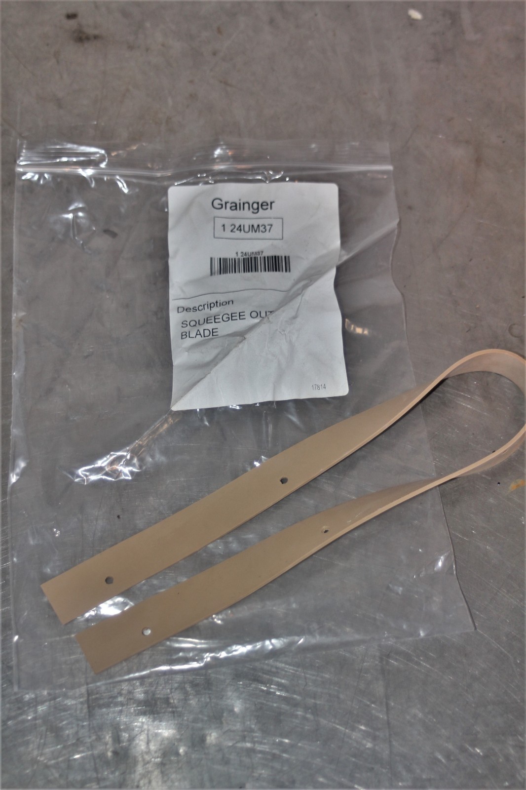 Tornado Squegee Outer Blade 24UM37/17814