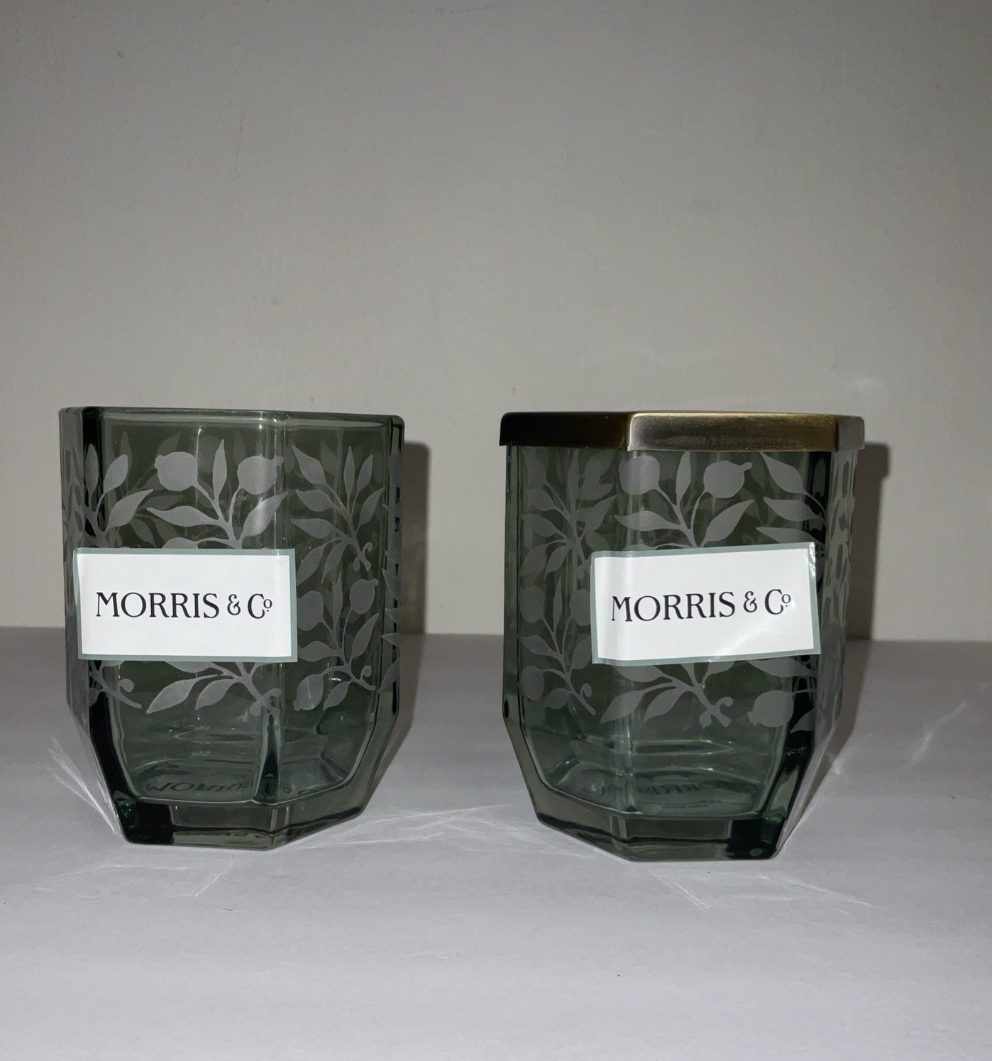 MORRIS & Co. GLASS POMEGRANATE HEXAGONAL TOOTHBRUSH TUMBLER BATHROOM VANITY NWT