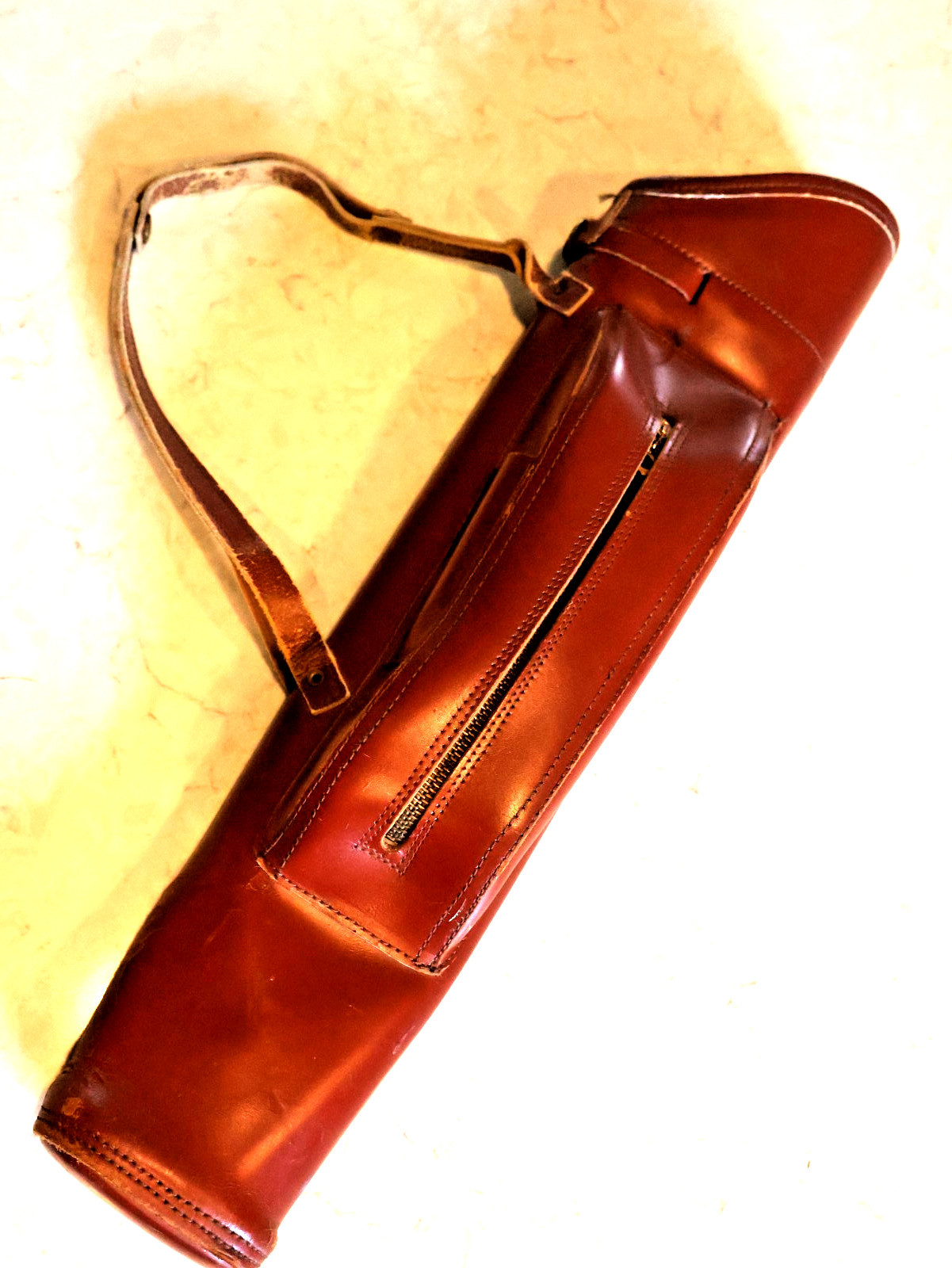 Vintage Leather  Arrow 2 Piece Quiver 20" x 5"   Signs of wear SEE PICTURES