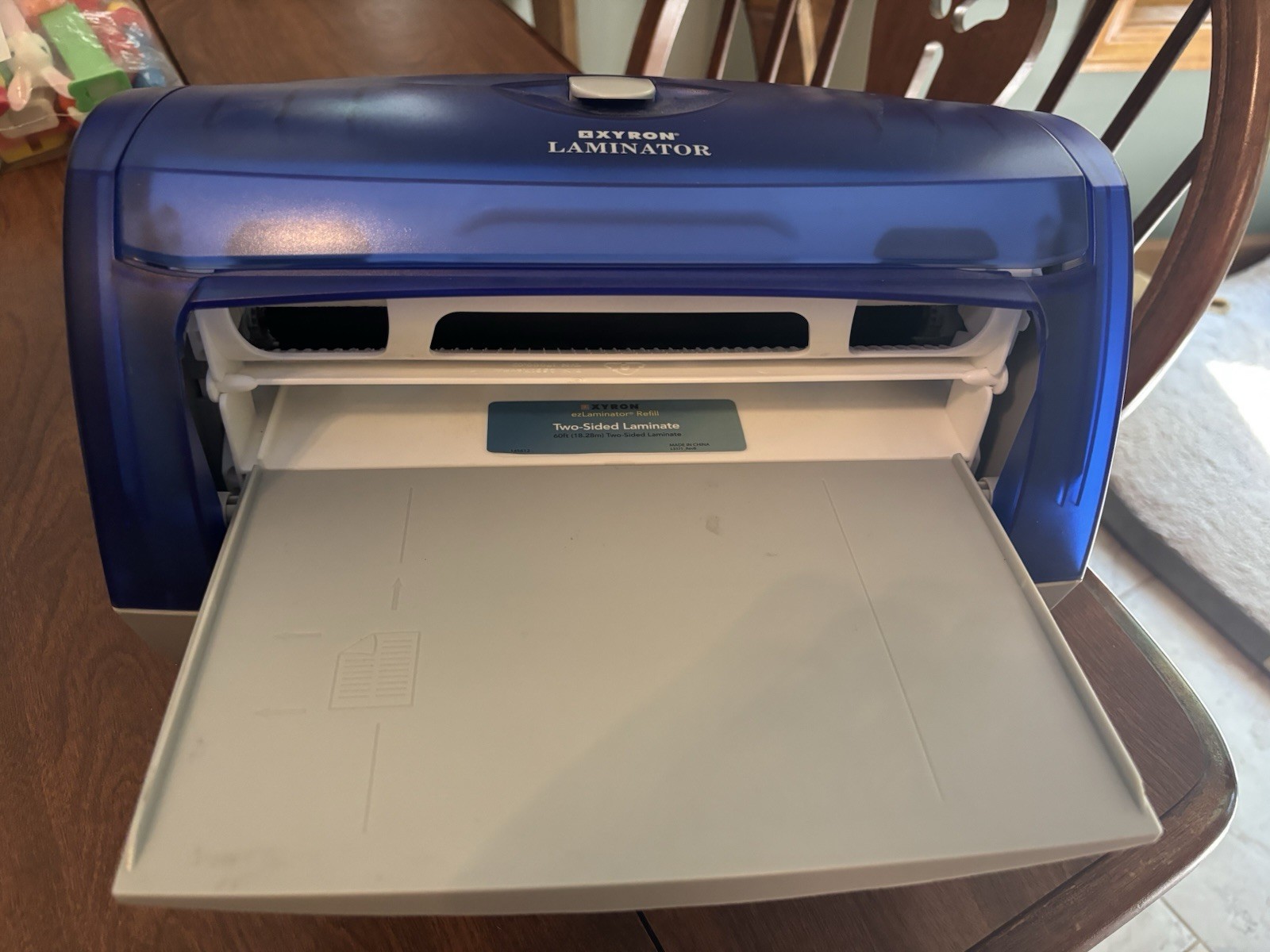 Xyron Model 900 Blue Creative Station 9-Inch Laminator & Adhesive Sticker Maker