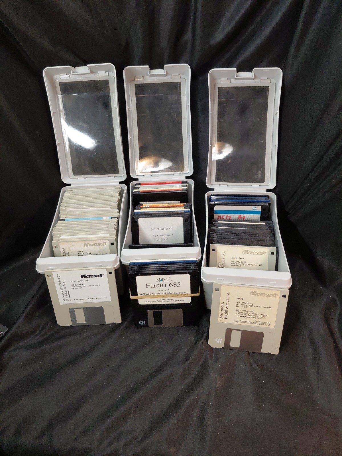 Lot Of 88 - 3.5” Floppy Disc's. Excel ,Access ,powerpoint,....... Games And Misc
