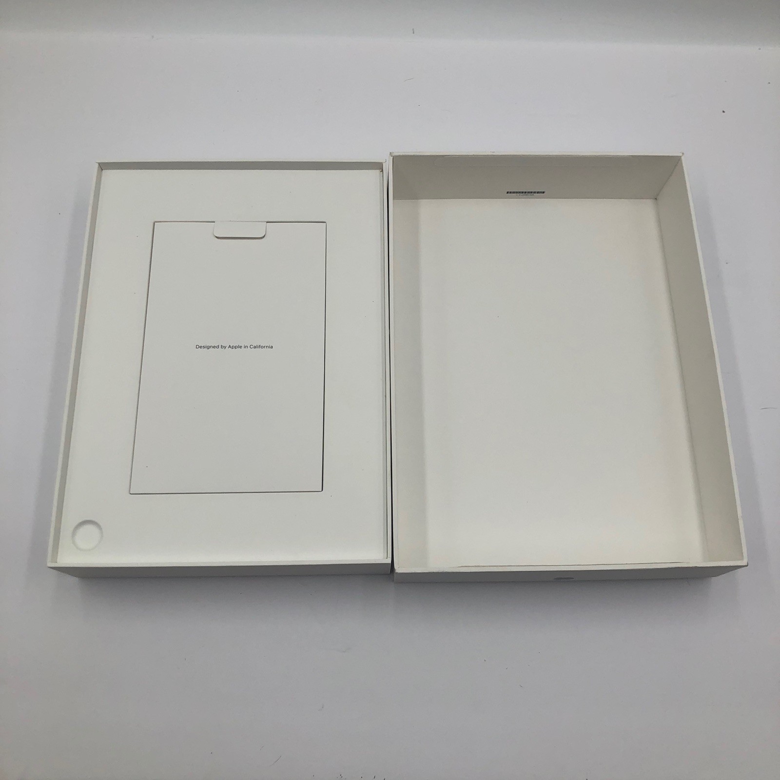 iPad Silver - 128 GB A3355 (A16) Wifi + Cellular 2025 Model - EMPTY BOX ONLY