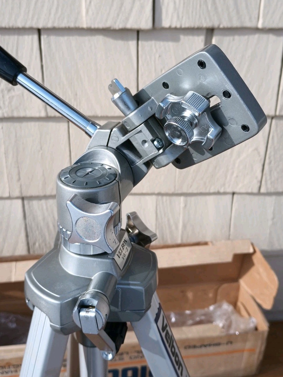 Vintage Velbon VG-3 Adjustable Tripod
