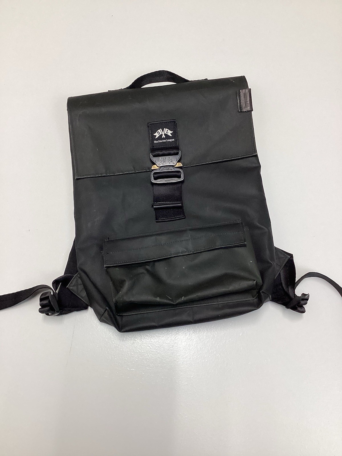 The Starter League Defy SVL Black Hiking Backpack Buckle Closure Unisex Adults