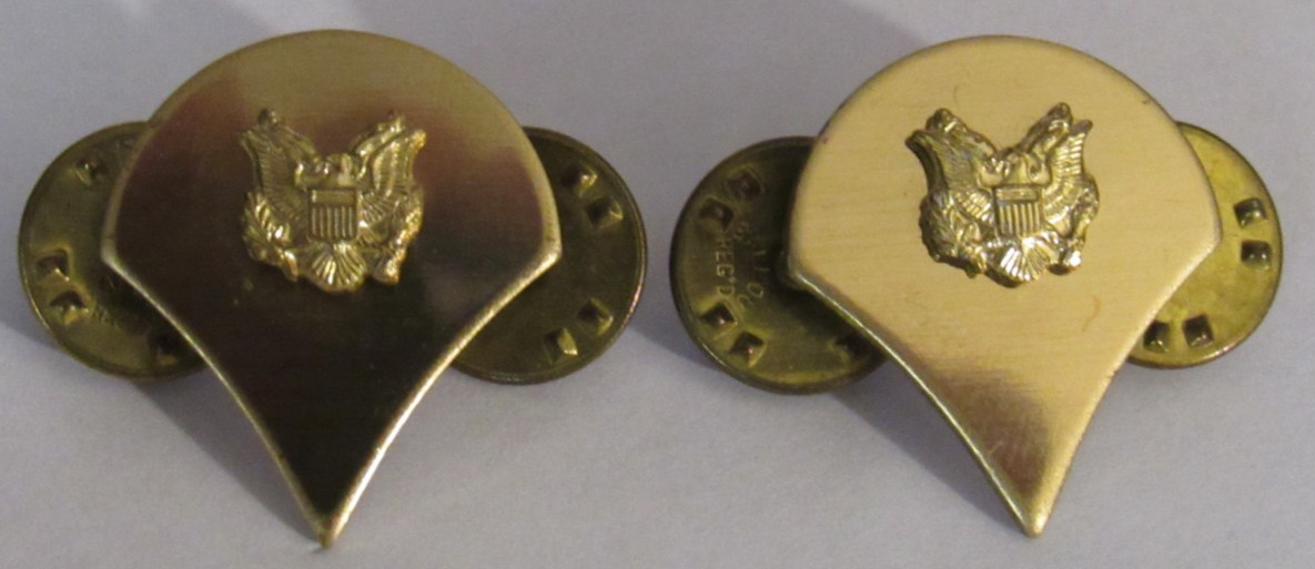 Pair US Army E-4 SPECIALIST SPC Brass Rank Insignia w/ Pins
