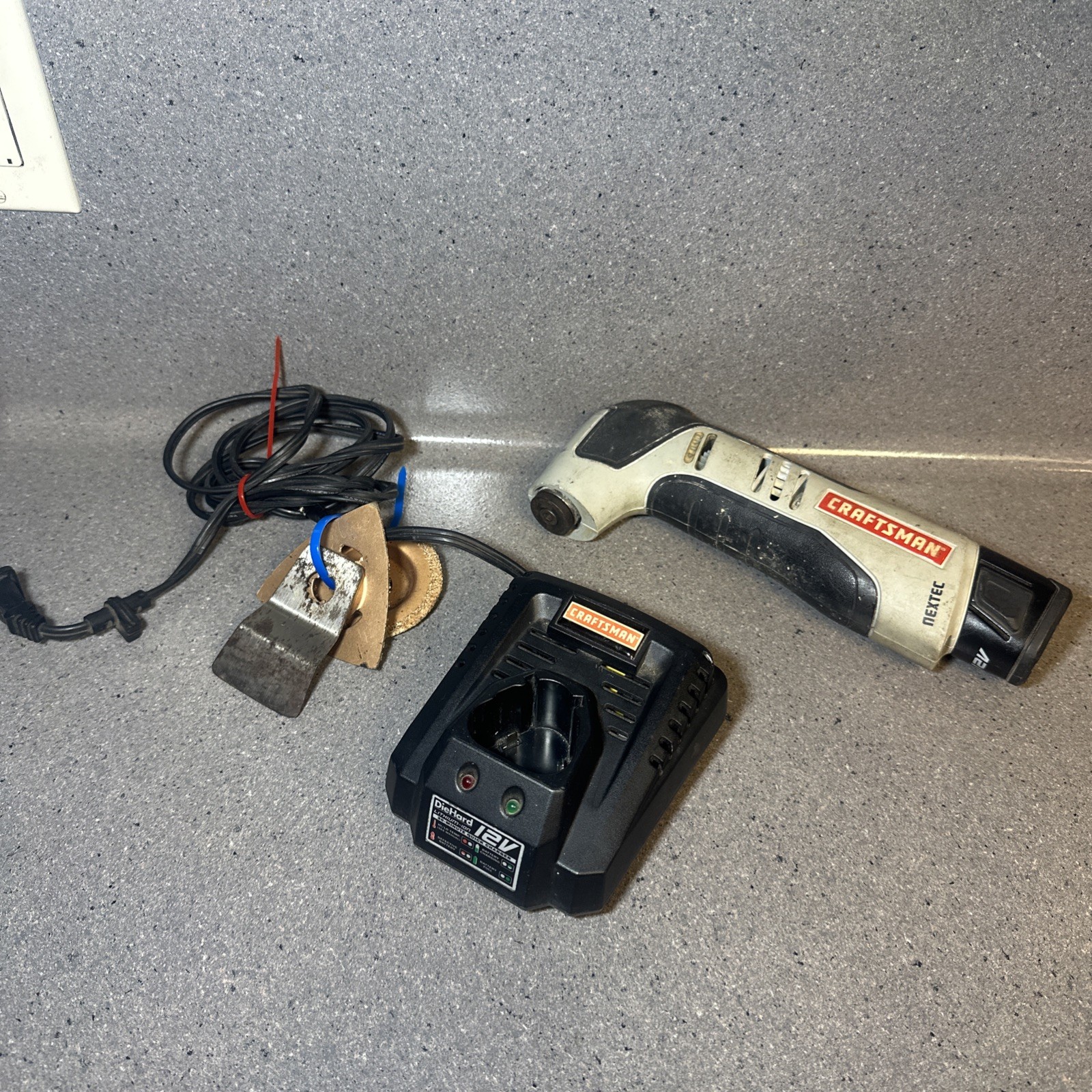 Craftsman Nextec Multi-Tool 320.61199 12V Oscillating Tool W/ Battery & Charger