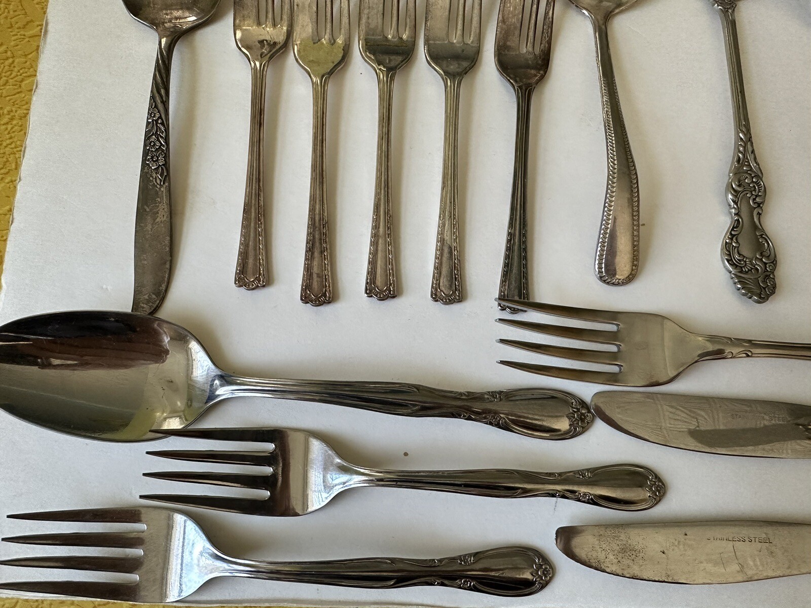 59 pc LOT ASSORTED SILVERPLATE SERVING FLATWARE 1940'S-1980'S STAINLESS