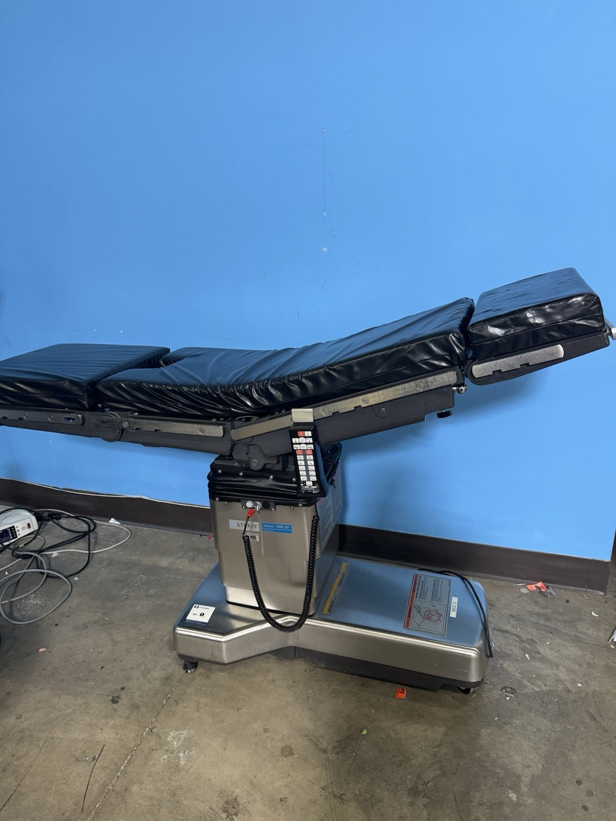 Steris 3085SP Surgical Table With remote. Working Condition. Very Smooth.