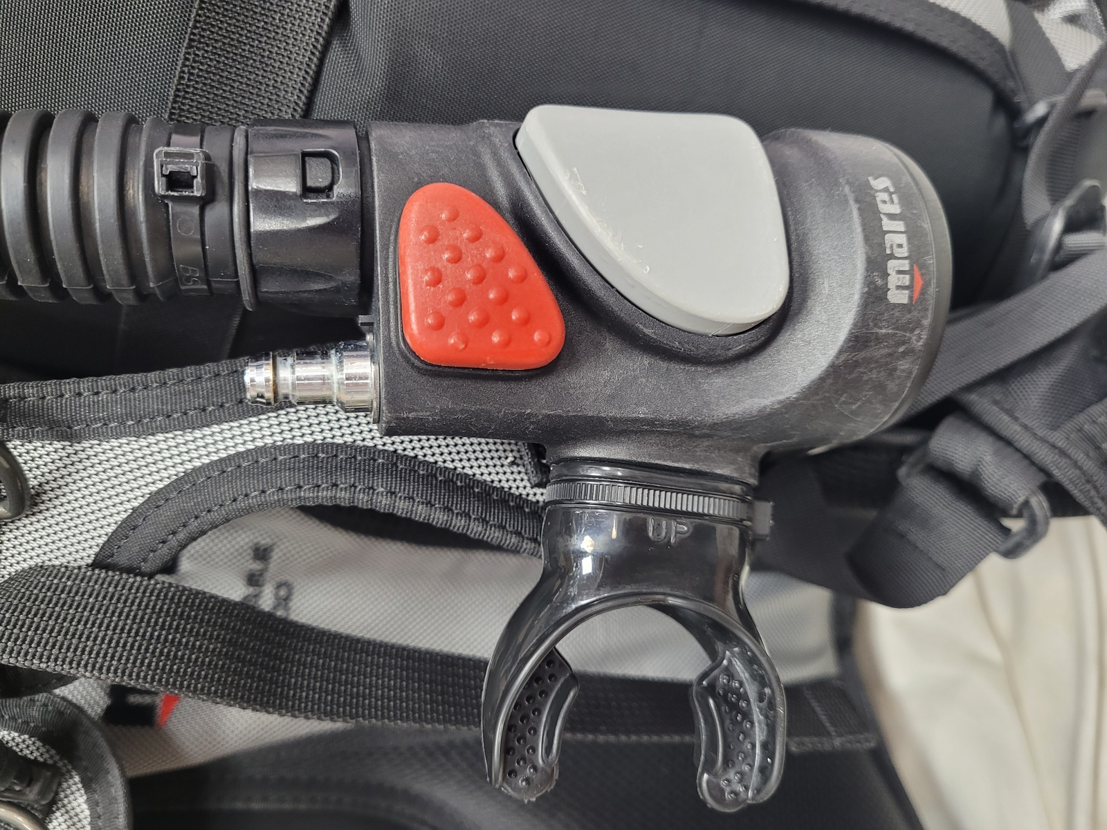 Mares Magellan BCD with Air Control "XXS/XS"