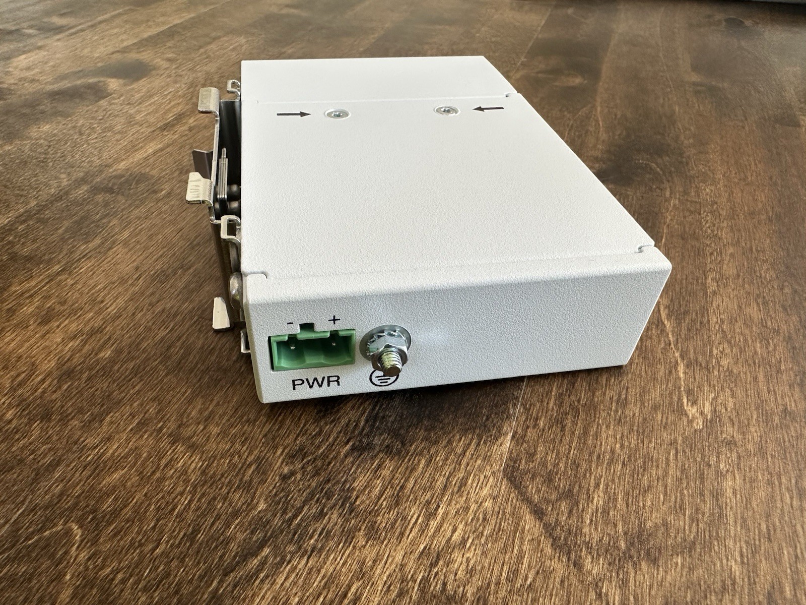 AXIS T8604 Media Converter Switch