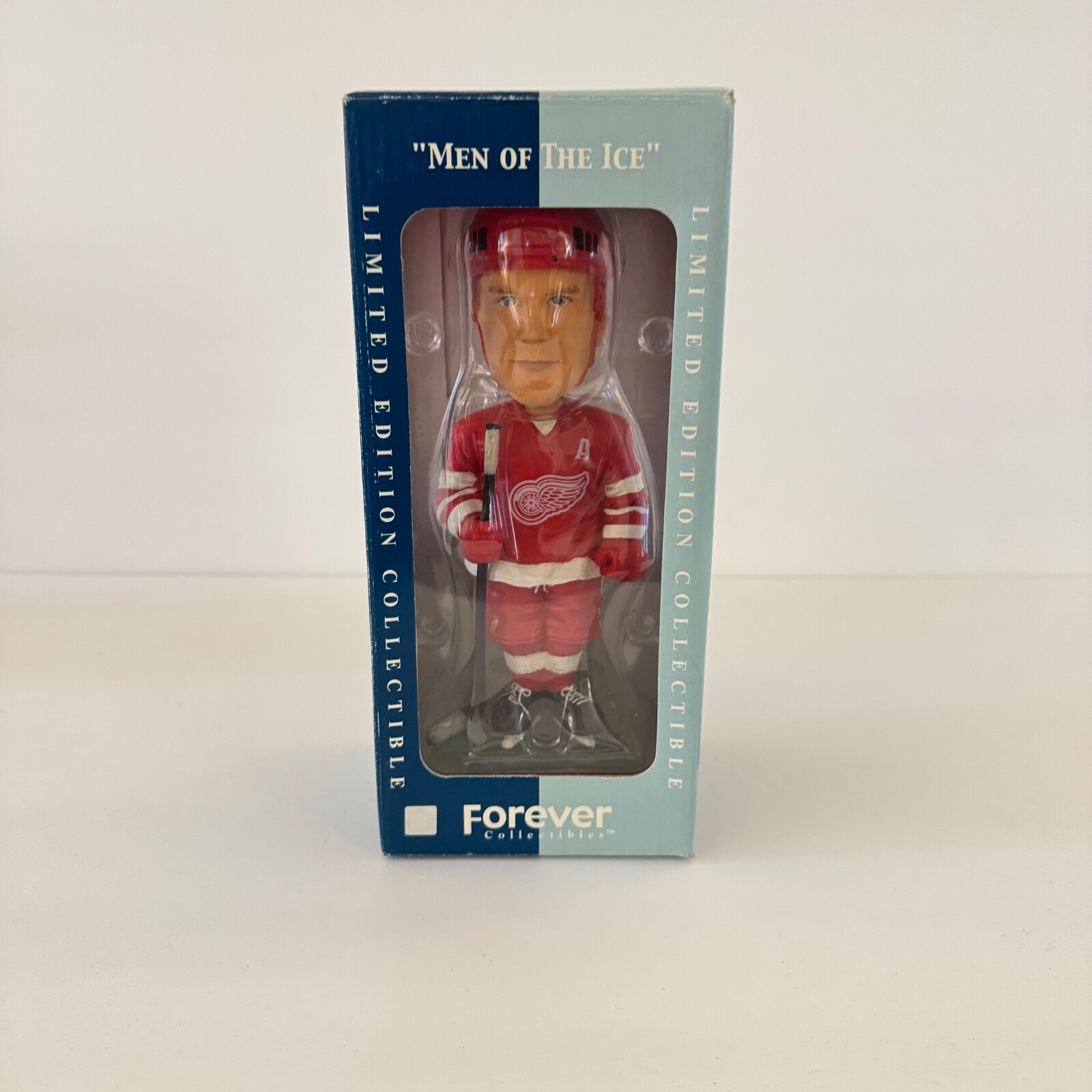 Nicklas Lindstrom Men Of The Ice 2001 Bobblehead 4400 of 20005 NIB Never Opened