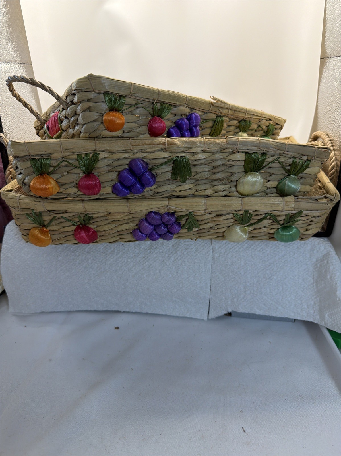 Vintage 3 Wicker Nesting Baskets Casserole Dish Carrier Lined Fruits Veggies