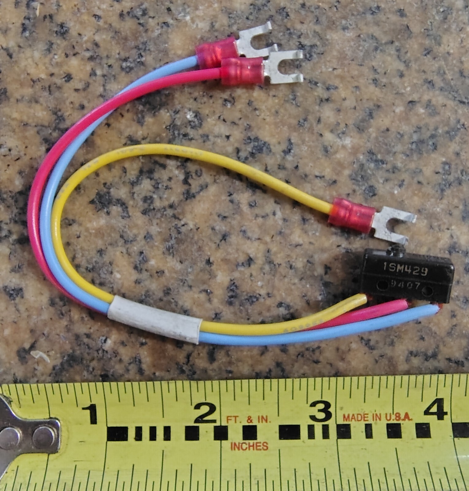 1SM429 SNAP ACTION SWITCH SUBMINIATURE WITH WIRE HARNESS