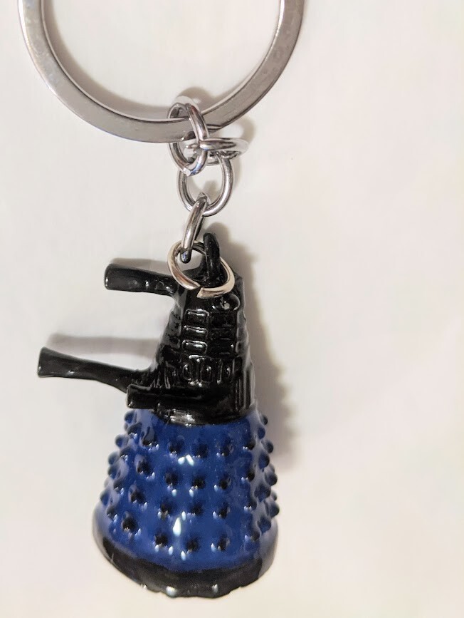 DR Doctor Who DALEK METAL Charm robot Figurine KEYCHAIN cosplay key chain USA BK