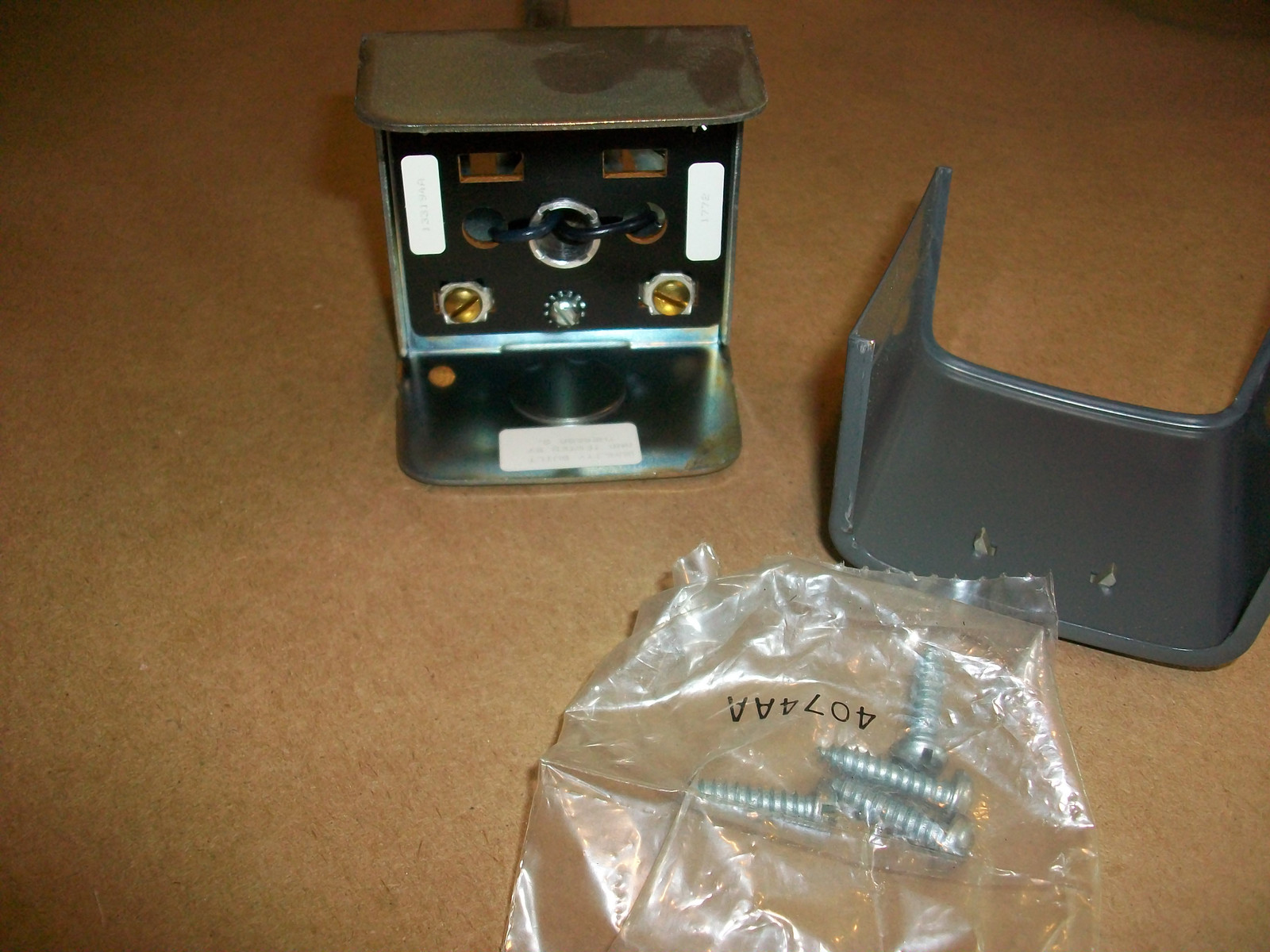 Honeywell Duct Temperature Control C7031C 10071