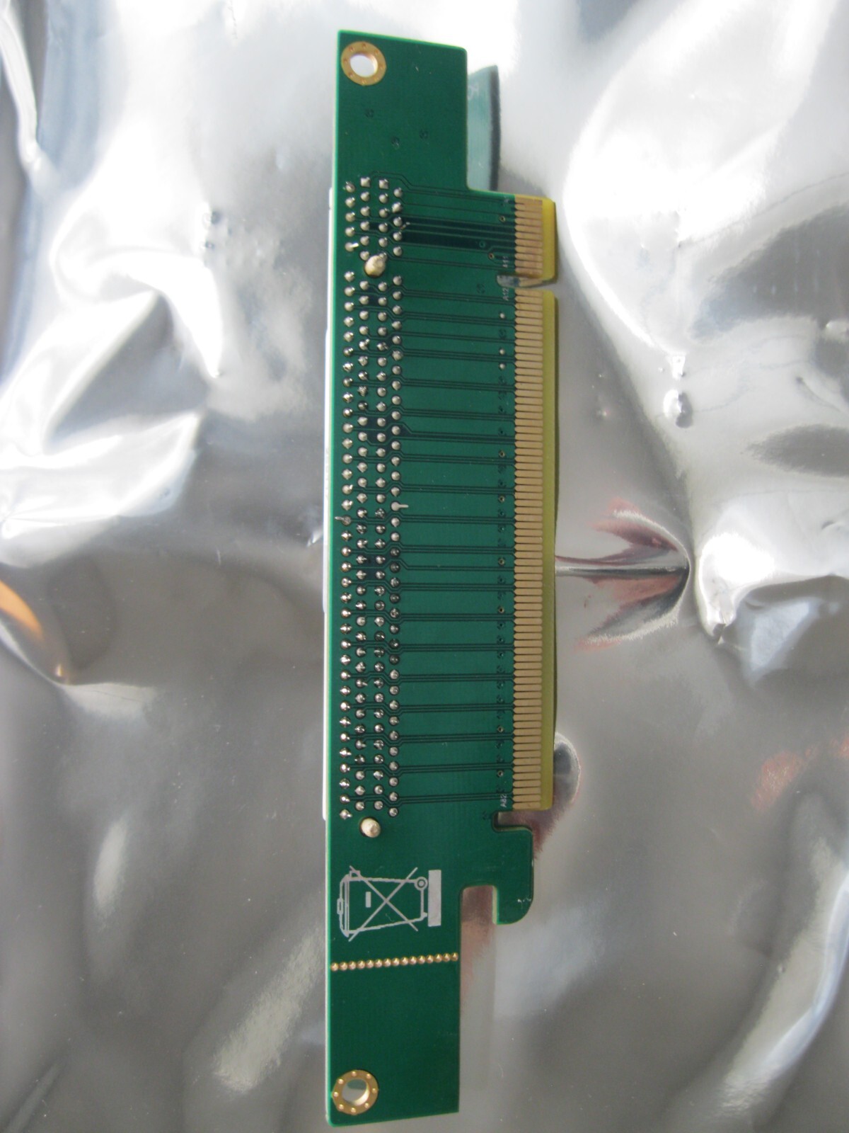Supermicro PCI-E Riser Card E331369