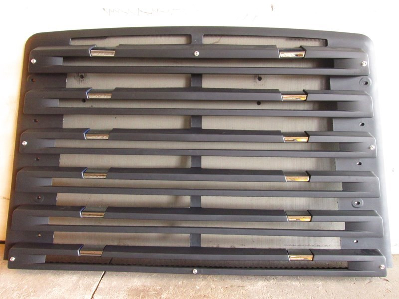 Freightliner 108SD Grille A1718928011 (610-11294)