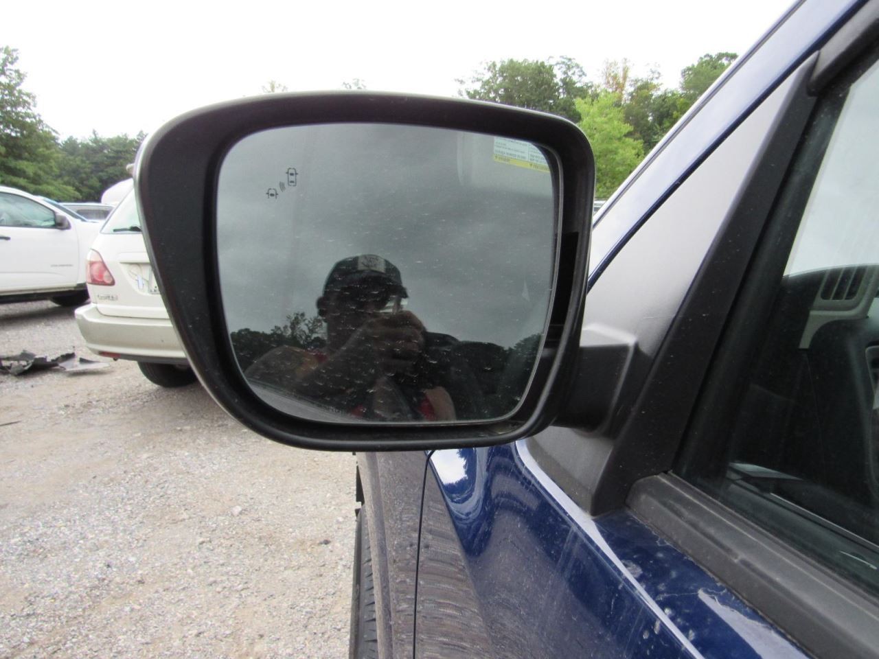 FRONTIER 2023 Glove Box 1067586