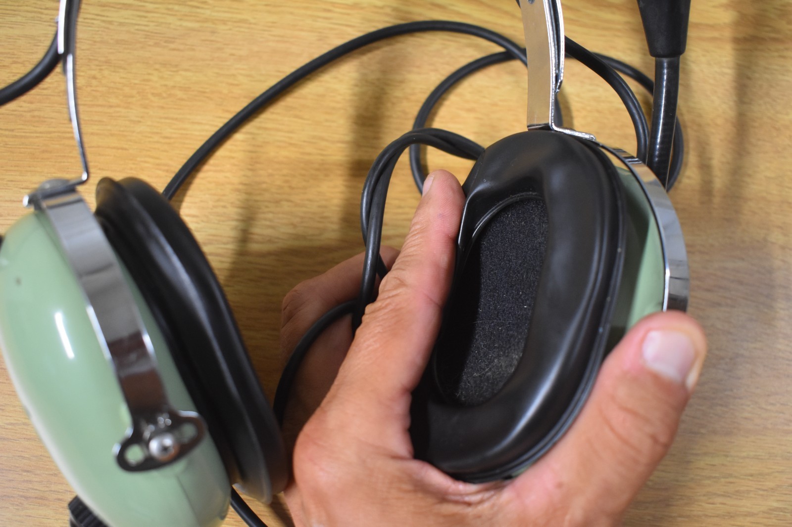 David Clark H10-60 Aviation Headset With Duel Plug And Mic (used)