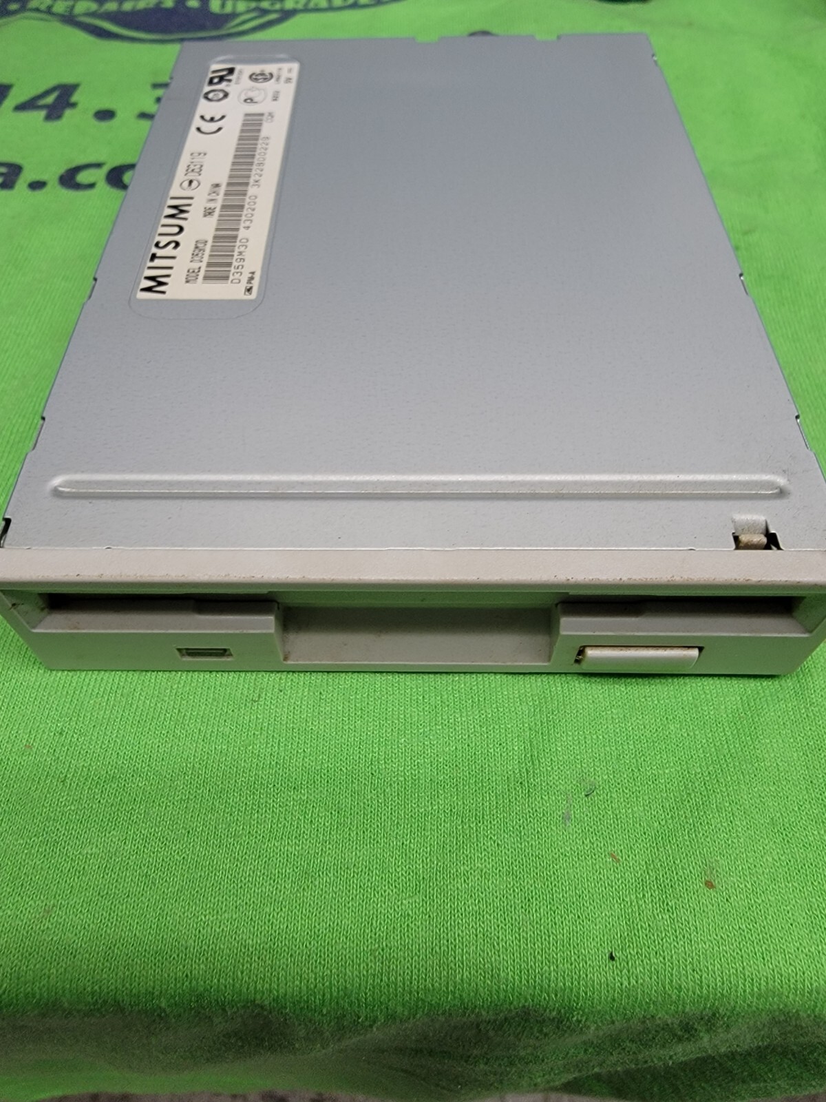 MITSUMI 3.5 1.44MB Internal Floppy Drive - D359M3D - BEIGE BEZEL