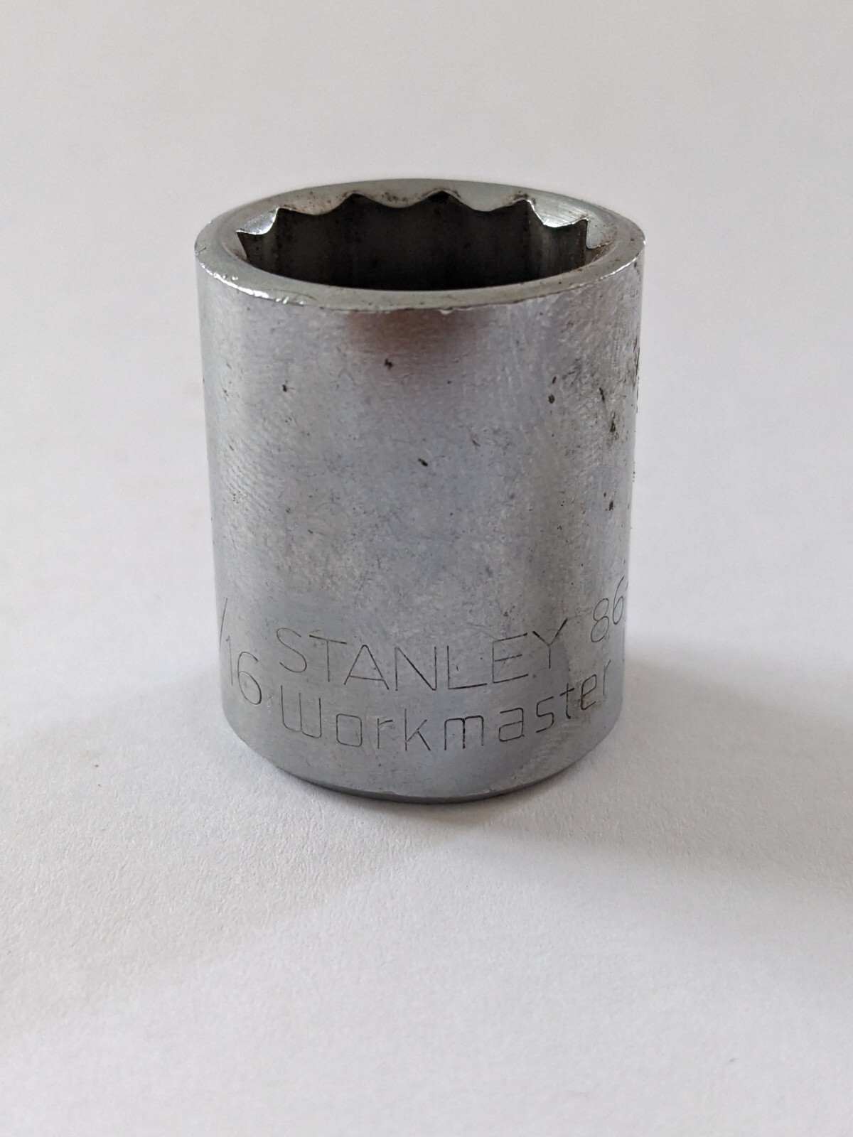 Stanley WorkMaster 86-267, 11/16", 3/8" Drive SAE Hand Socket, 12 Point