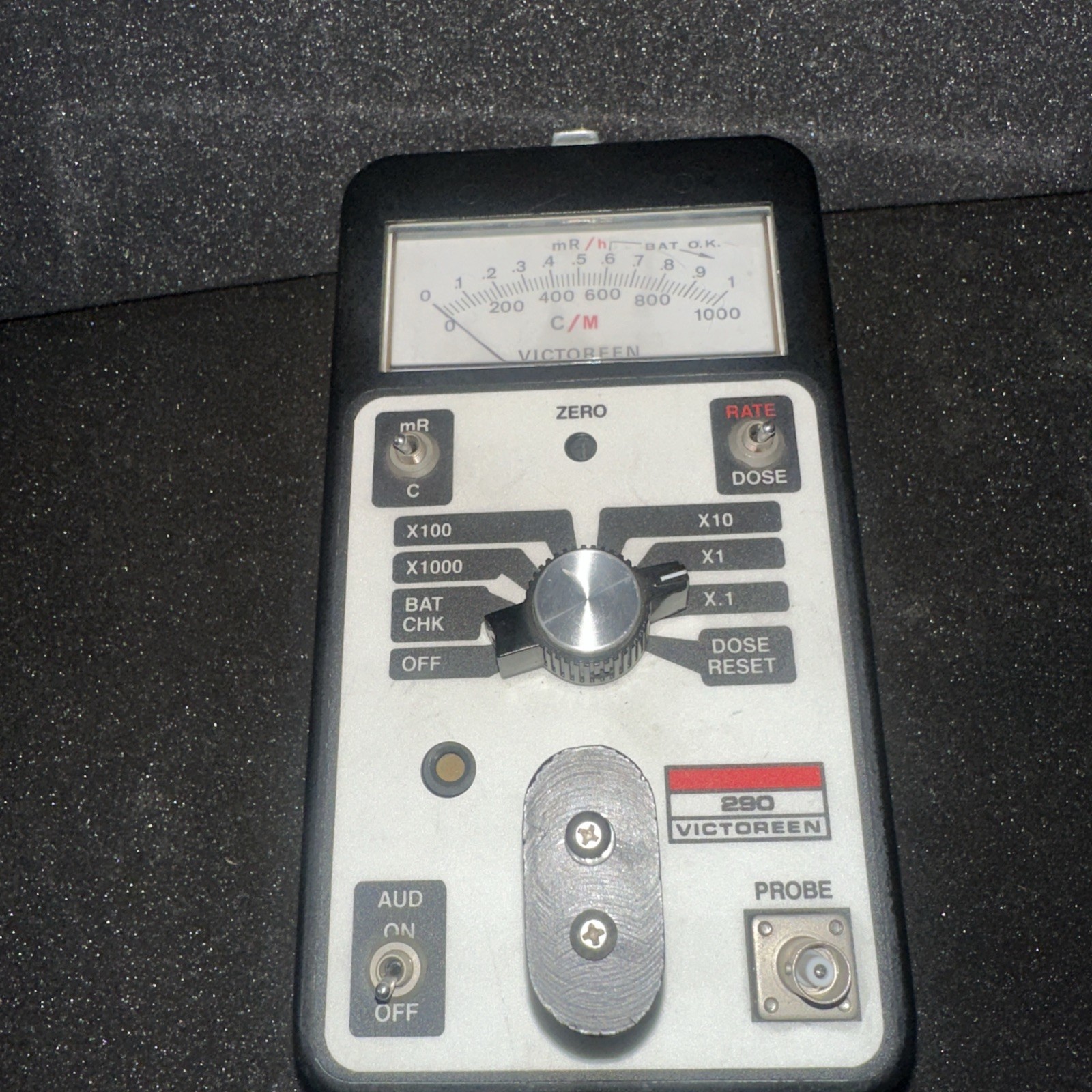 Victoreen Model 290 Survey Meter – For Parts or Repair (No HV) UNTESTED