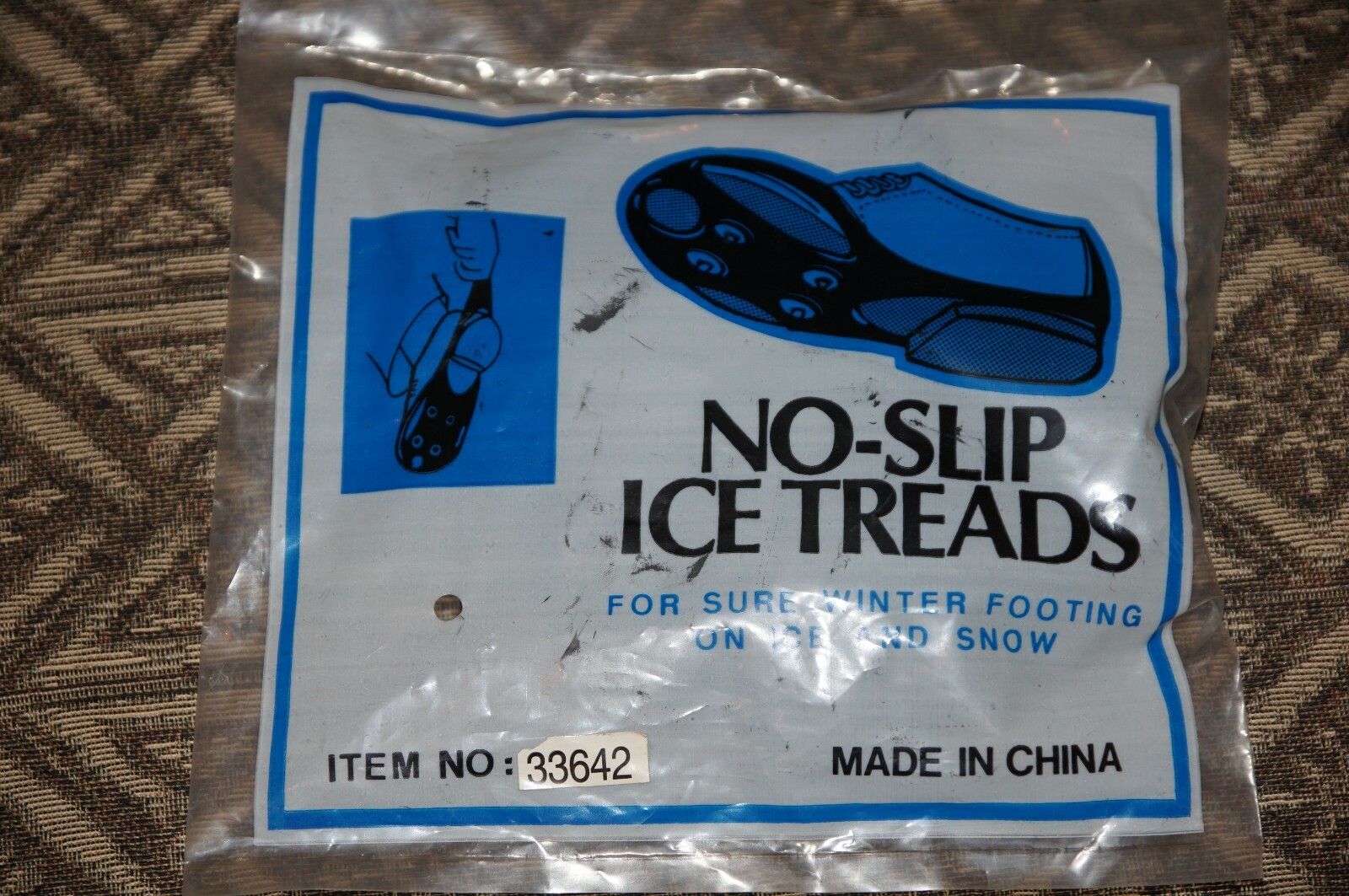 Women’s Black No-Slip Winter Snow & Ice Treads Natural Rubber Item # 33642
