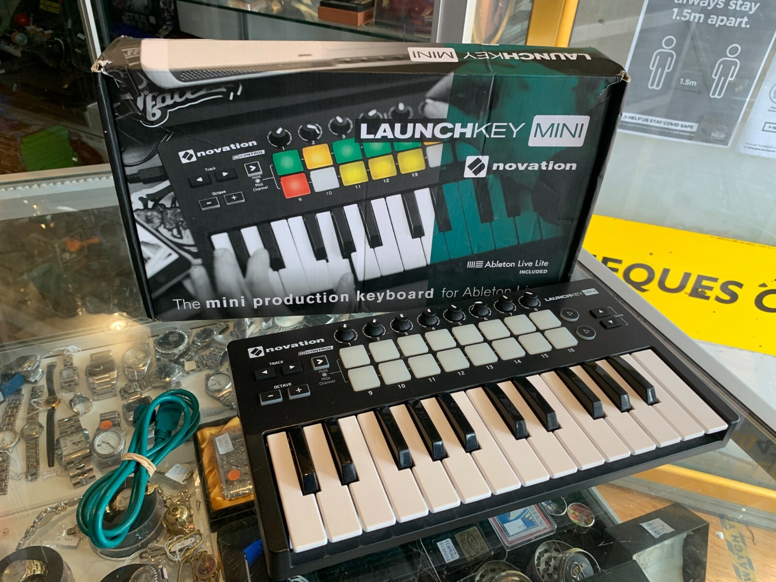 NOVATION (NOVLKMIN2) LAUNCHKEY MINI MK2 IN BOX - AU STOCK !