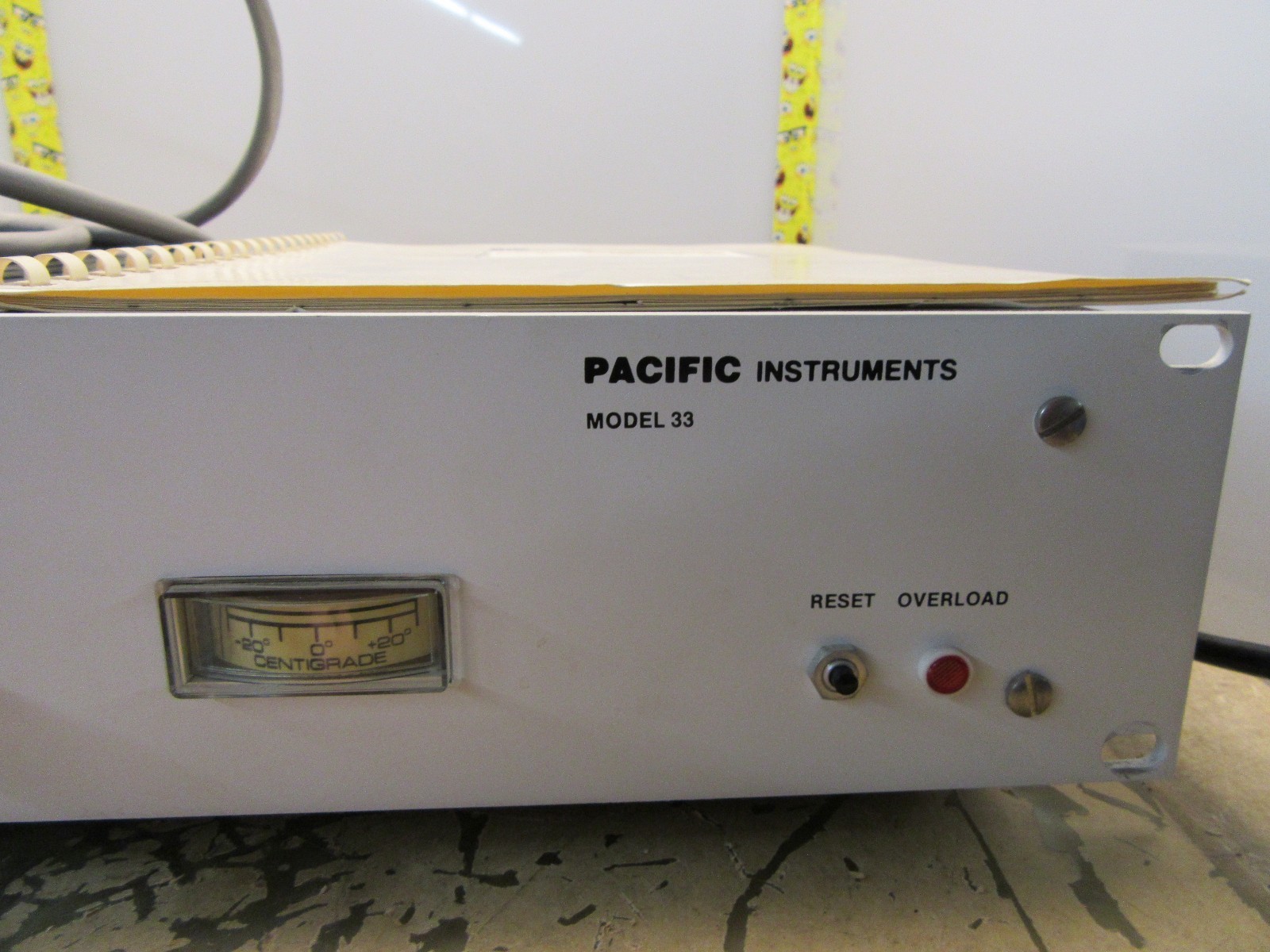 Pacific Instruments model 33 power supply/temperature controller [3*C-15]