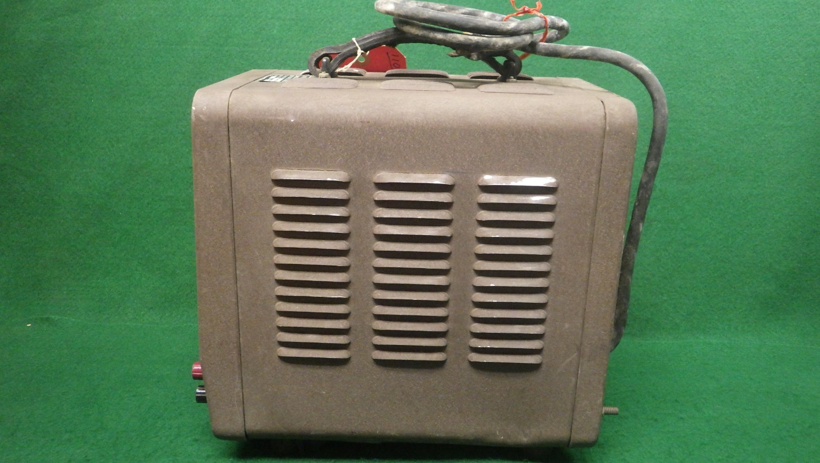 Vintage Hewlett Packard 400D Vacuum Tube Voltmeter Powers On/Untested #2